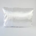 Goldilocks Satin Pillowcase Queen Size Zipper | Soulta - Image 4